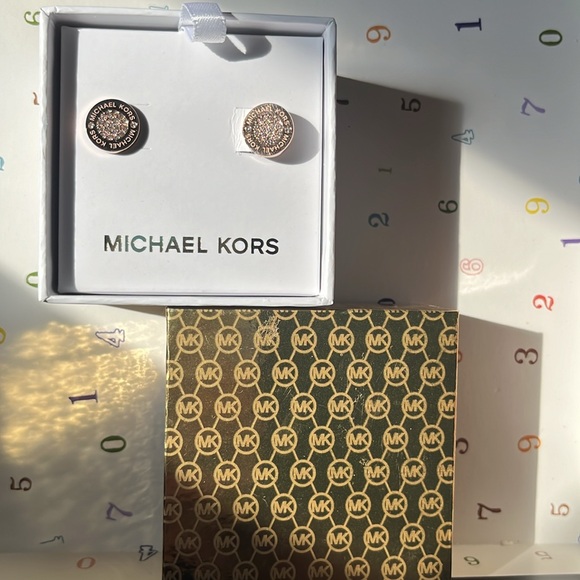 Michael Kors Rose Gold Stud Earrings - Picture 3 of 8